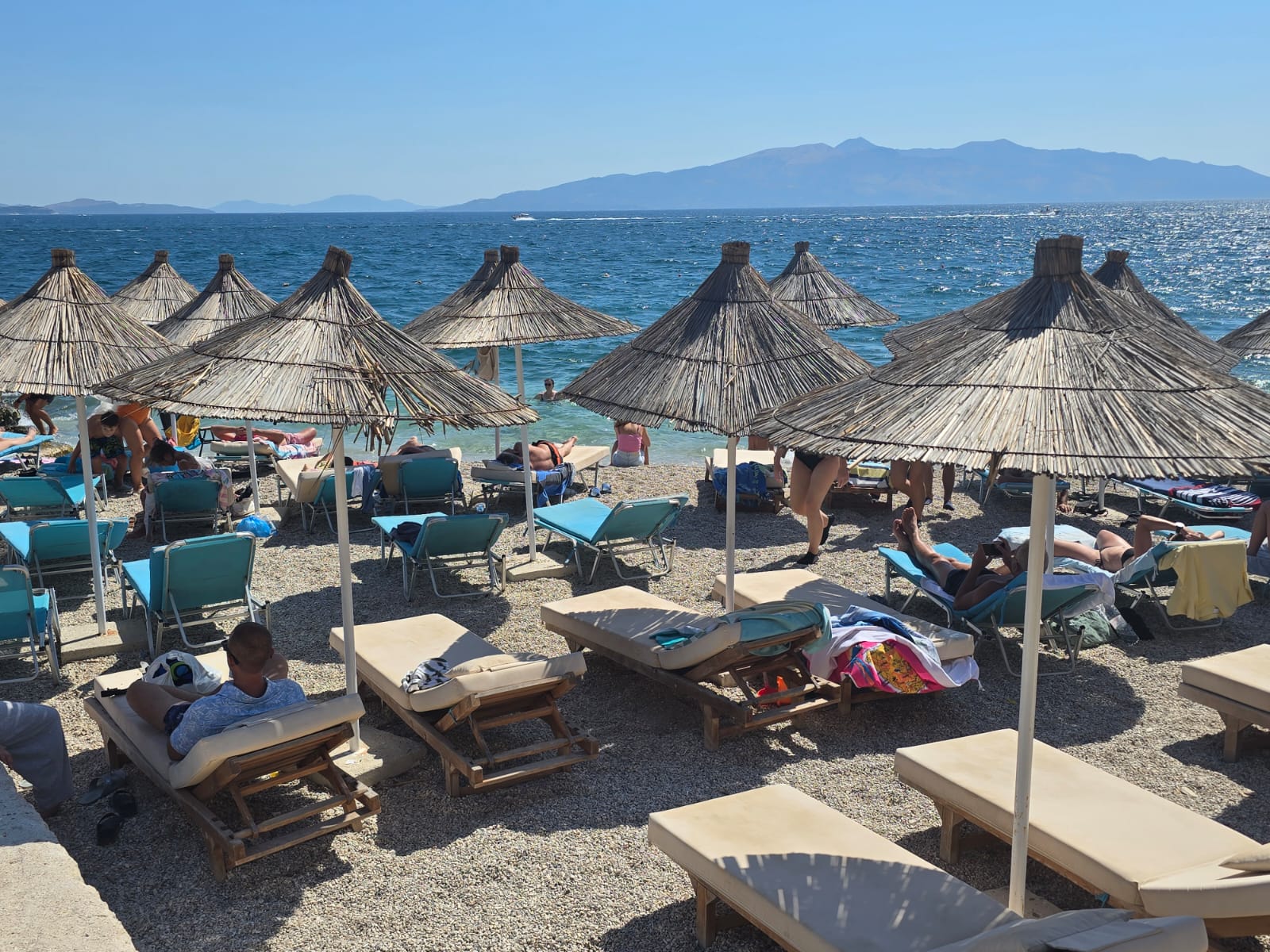Oceanic private beach in Saranda